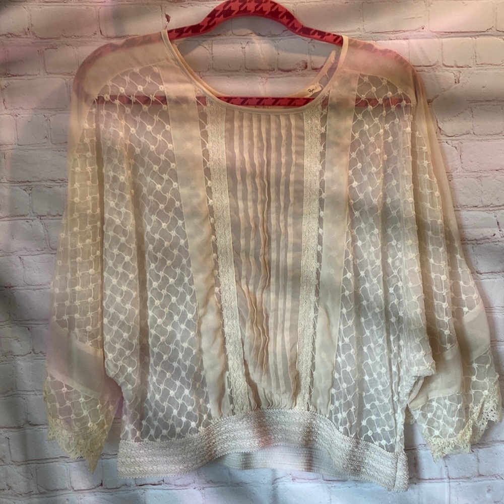 Feminine gauzy top